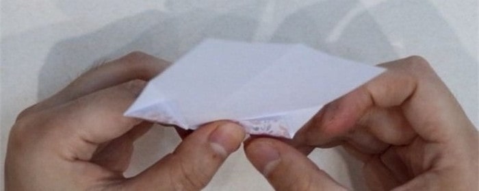 五瓣花朵折紙教程