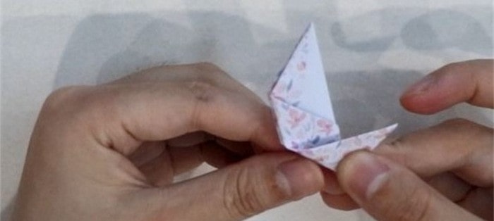 五瓣花朵折紙教程