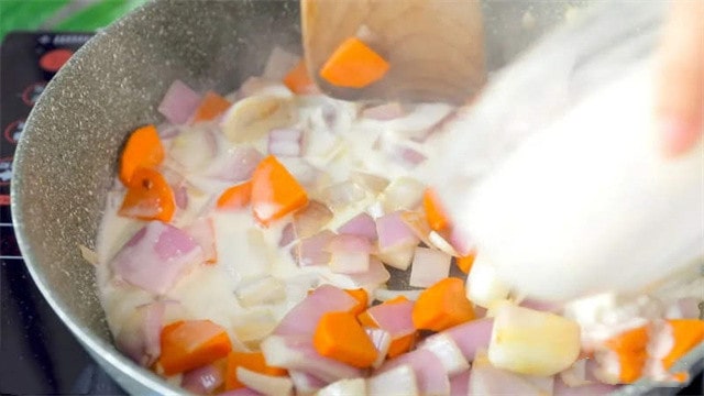 奶油蘑菇雞胸肉的做法