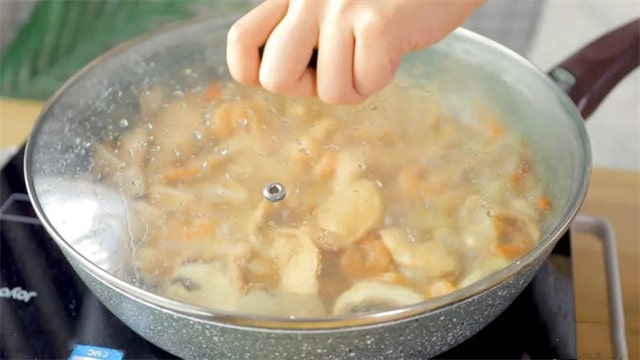 奶油蘑菇雞胸肉的做法