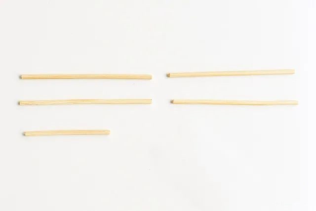 廢物利用手工制作會轉(zhuǎn)動的大風(fēng)車房